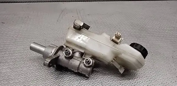 Toyota Corolla E160 E170 Master brake cylinder 0204255239