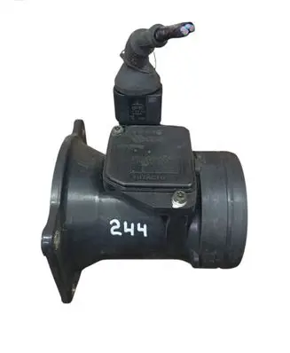 Volkswagen Golf III Mass air flow meter 06A906461B AFH60-10C