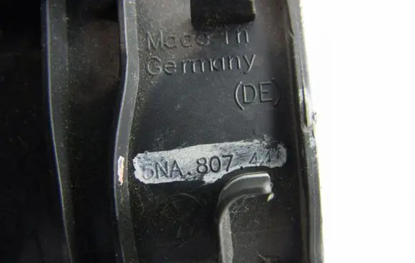 Rear bumper row hook cap/cover