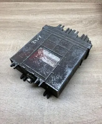 Renault Laguna I Engine control unit/module ECU 7700105952