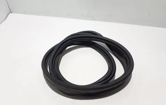 Volvo V60 Trunk rubber seal (body) 31479339
