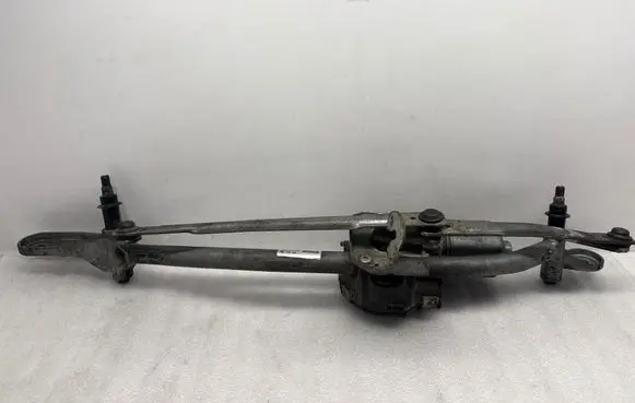 Front wiper linkage and motor