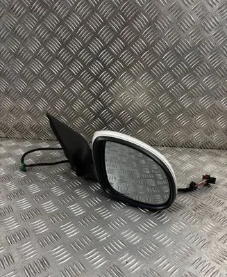 Volkswagen Tiguan Front door electric wing mirror 5N2857502M