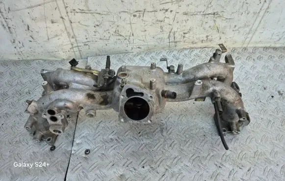 Subaru Impreza II Intake manifold AB740 601SK