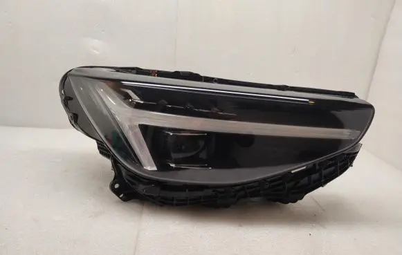 Volvo XC40 Headlight/headlamp