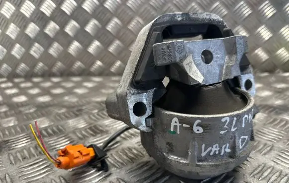 Engine mount bracket