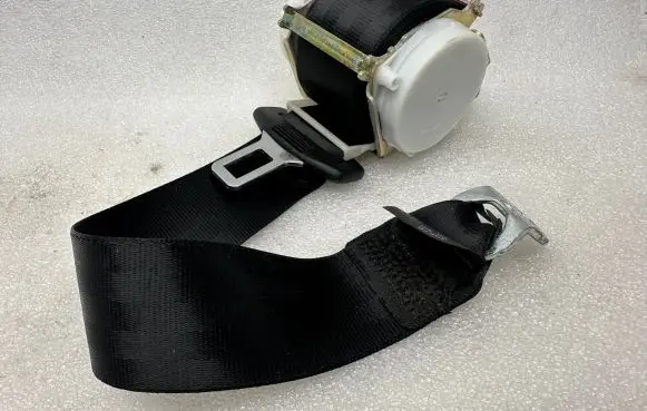 Audi A3 S3 8P Rear seatbelt 8P3857805B