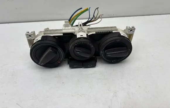 Volkswagen Golf IV Climate control unit 1J0820045F