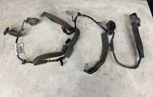 Volvo V50 Front door wiring loom 30737512AC