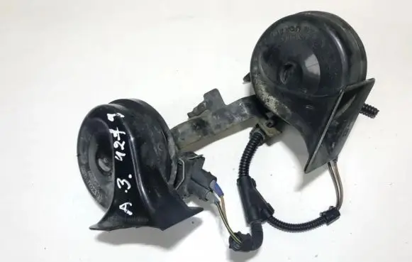 Audi A3 S3 8L Horn signal e20092018 ch2139
