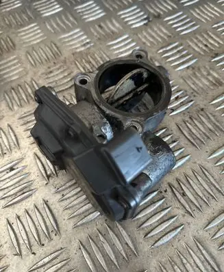 BMW 5 F10 F11 Throttle valve 7810752 071100536 978517