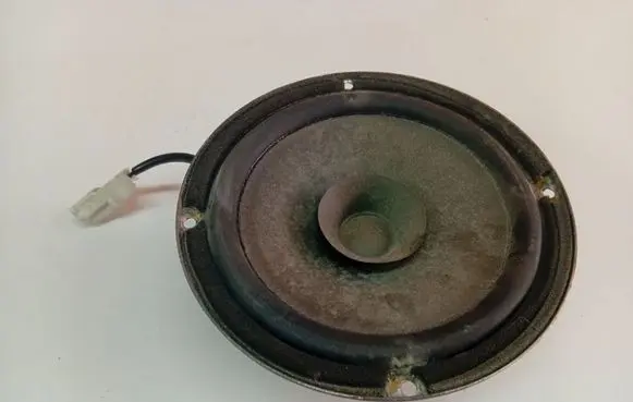 Hyundai Sonata Front door speaker 963303K500