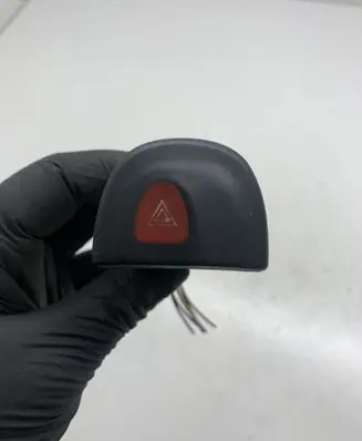 Renault Megane I Hazard light switch 2517701 435867