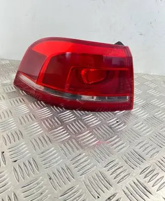 Volkswagen PASSAT B7 Rear/tail lights 3AF945095C