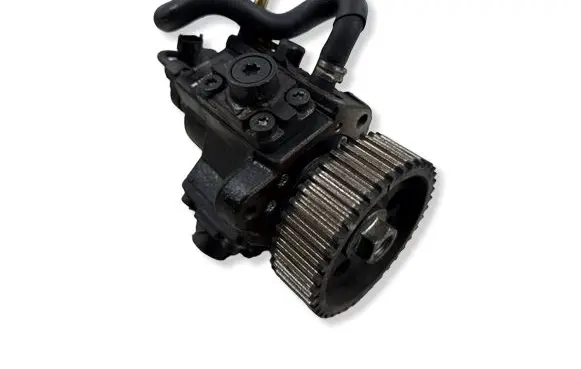 Alfa Romeo 159 Fuel injection high pressure pump 0445010166