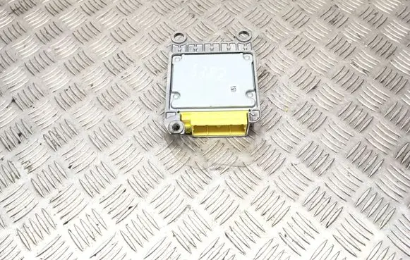 Lexus IS 220D-250-350 Airbag control unit/module 0285001904 1904070260413 8917053110
