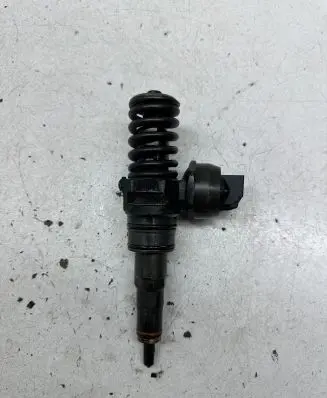 Audi A4 S4 B7 8E 8H Fuel injector 038130073BP 0414720314