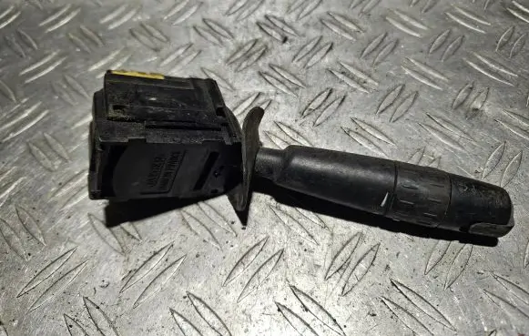 Peugeot 605 Wiper control stalk