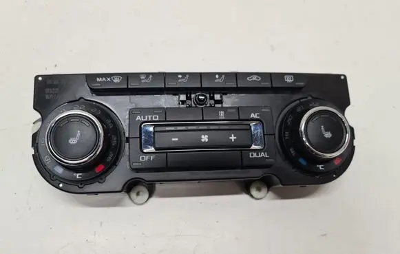 Skoda Octavia Mk2 (1Z) Climate control unit 3T0907044AE