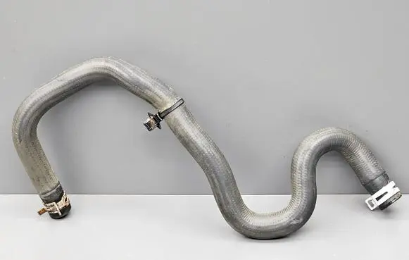 Ford Fiesta Engine coolant pipe/hose