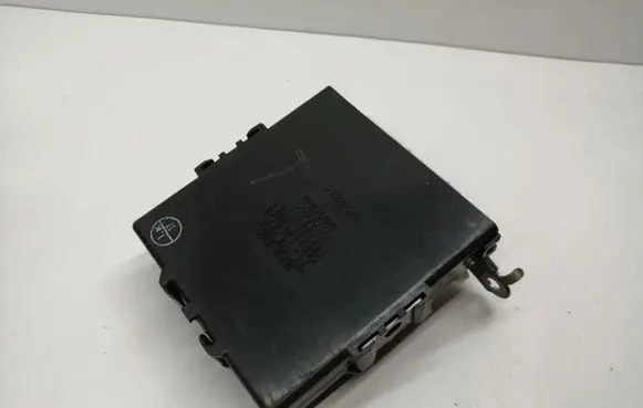 Toyota Prius (XW20) Power management control unit 8967047010