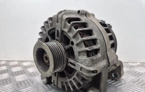 BMW X1 E84 Generator/alternator 7802261