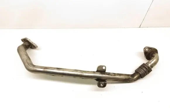 Audi A4 S4 B7 8E 8H Engine coolant pipe/hose 03G131521