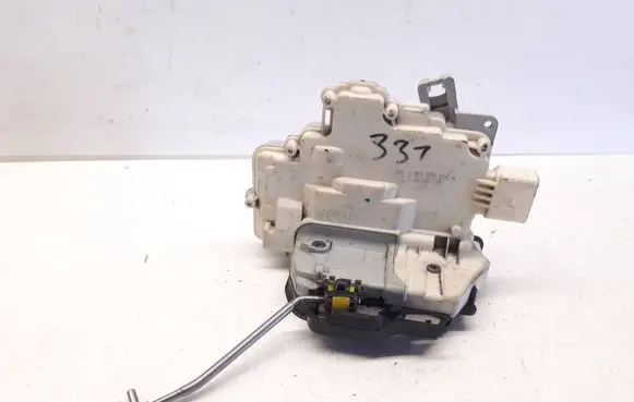 Audi A6 S6 C6 4F Rear door lock 4F0839016A