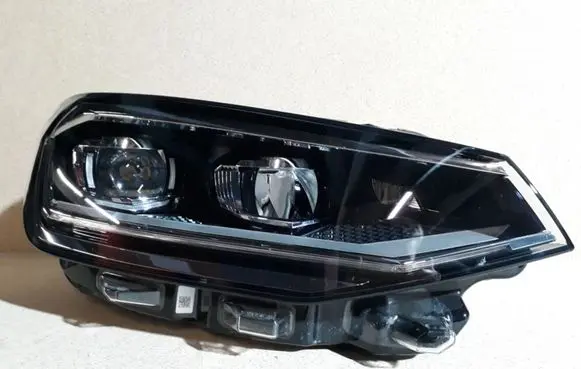 Volkswagen Golf VII Headlight/headlamp 517941082 90141153
