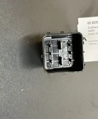 Volvo V60 Glow plug pre-heat relay 9666671780 51299049