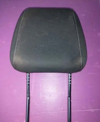 Opel Insignia B Front seat headrest 