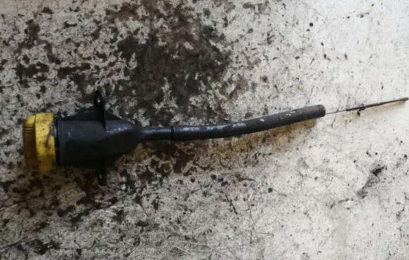 Renault Scenic III - Grand scenic III Oil level dip stick 