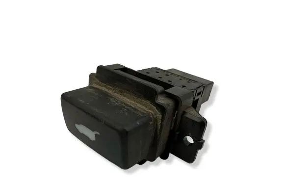Honda Accord Tailgate/trunk/boot open switch 