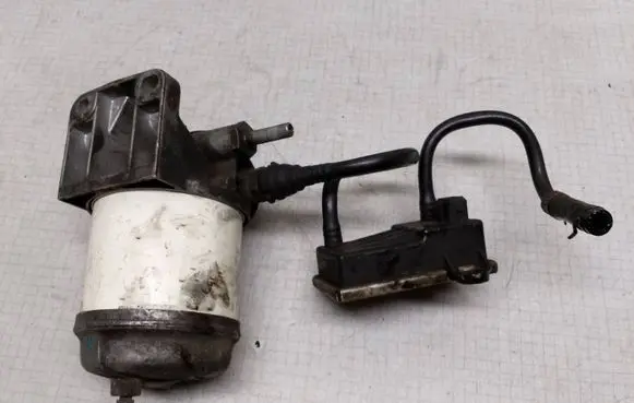 Ford Mondeo Mk III Fuel temperature sensor 95FF93394CA 1013496