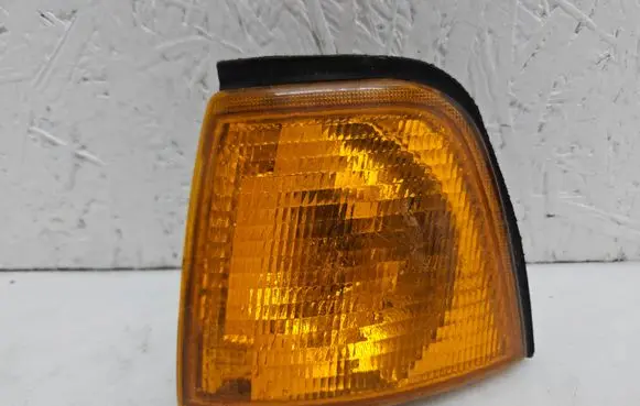 Audi 80 90 B3 Front indicator light 014411505LY