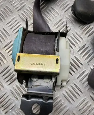 Dodge Durango Front seatbelt 5GH501AZAD E2742000 M473992