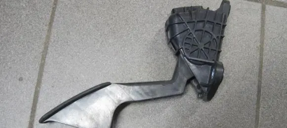 Toyota Land Cruiser (J120) Accelerator throttle pedal 7812060350