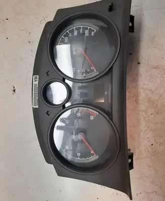 Opel Zafira B Speedometer (instrument cluster) 13225956 SW6607