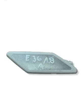 BMW 5 E39 Rear seat light 63311387037