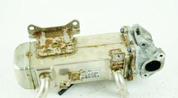 Hyundai Santa Fe EGR valve cooler 284162F140
