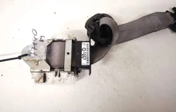 BMW 3 E90 E91 Front seatbelt 34073017b