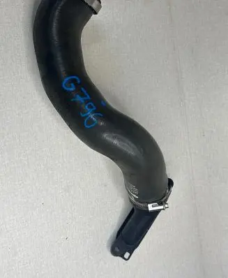 Jaguar XJ X351 Intercooler hose/pipe FW936F072AB FW93WF0