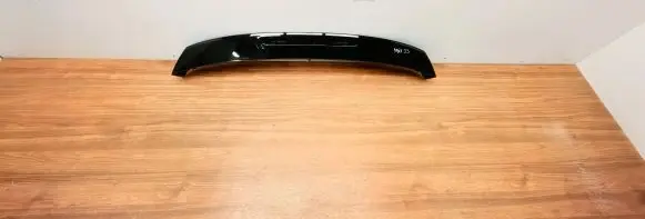 Tailgate/trunk spoiler