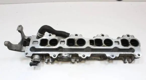 Mercedes-Benz B W245 Intake manifold A6400901037