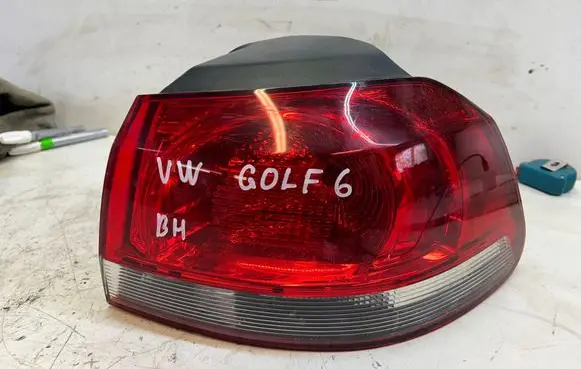 Volkswagen Golf VI Rear/tail lights 5K0945112 1090068 11B433R