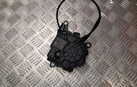 BMW iX1 Tailgate/trunk/boot lock/catch/latch 7954137
