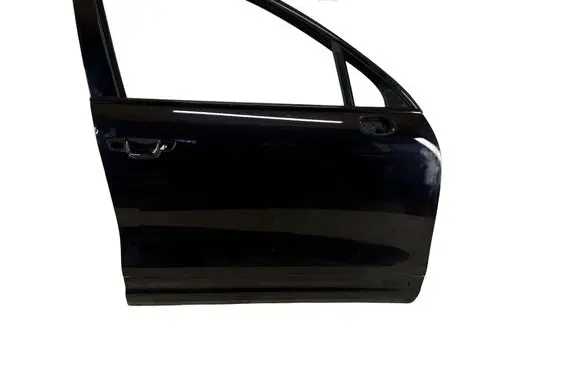 Porsche Cayenne (92A) Front door 7P0831312B