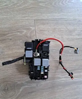 Volvo S90, V90 Fuse module 31384034