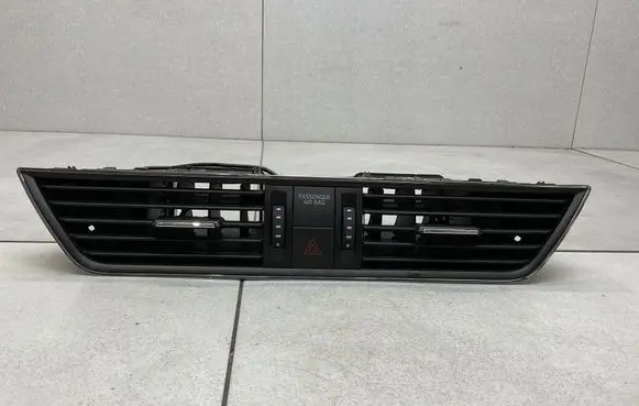 Skoda Superb B8 (3V) Dash center air vent grill 3V0820951C