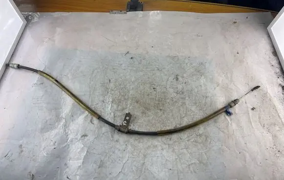 Handbrake/parking brake wiring cable